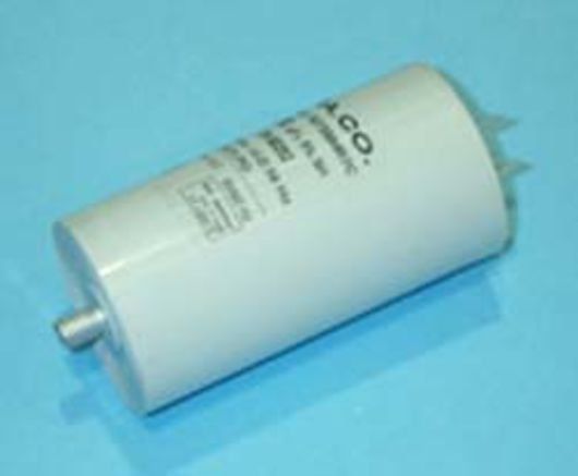 CONDENSADOR 50MF